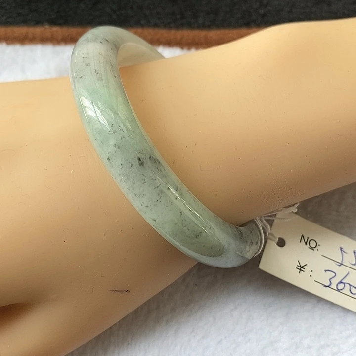 翡翠未镶嵌手镯13654055