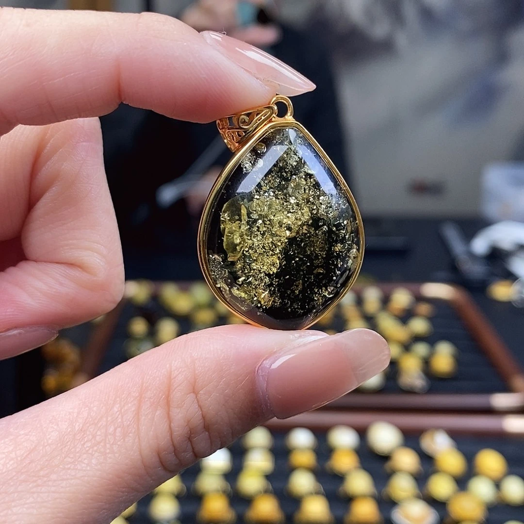 琥珀未镶嵌裸石成品