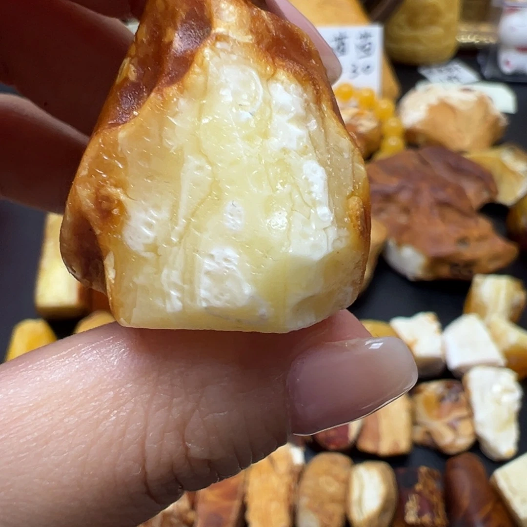 未镶嵌定制琥珀蜜蜡