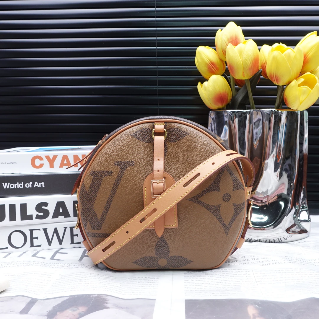 95新 LouisVuitton/路易威登 单肩包/T20339348