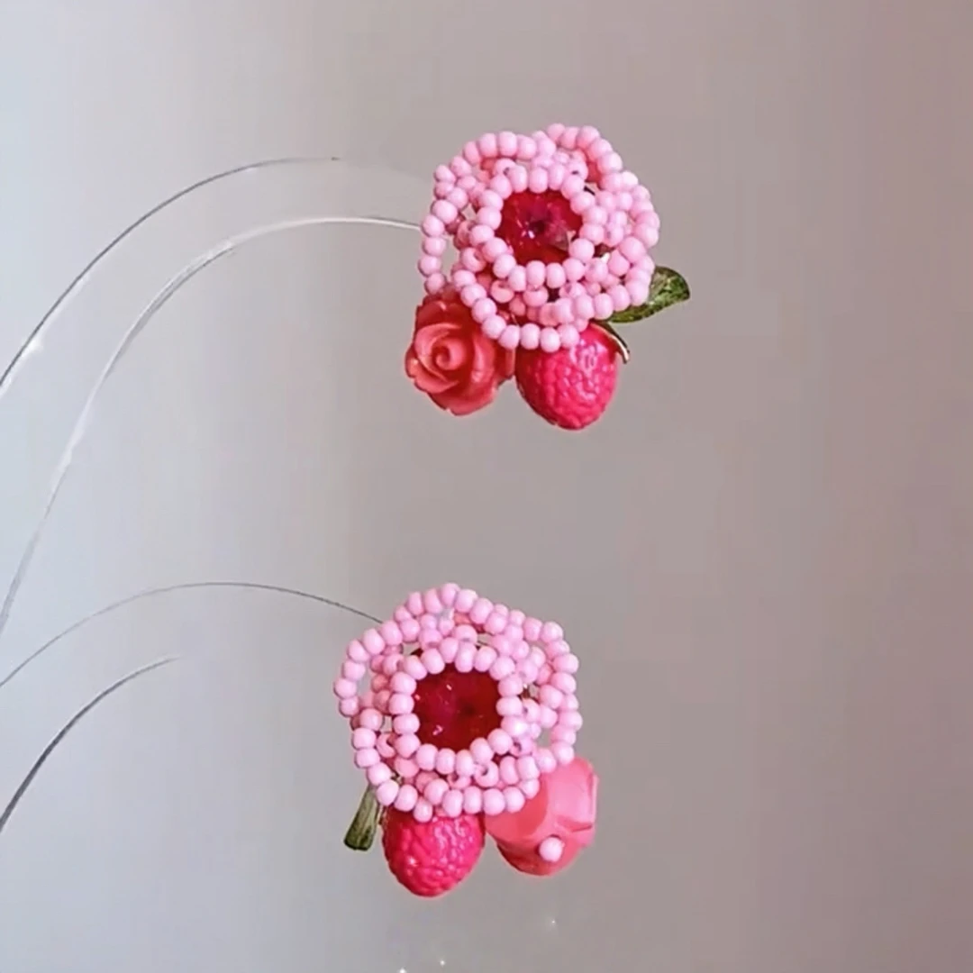 铜合金耳饰 串珠花朵耳饰度假风荔枝玫瑰氛围感甜美耳环B-07耳钉