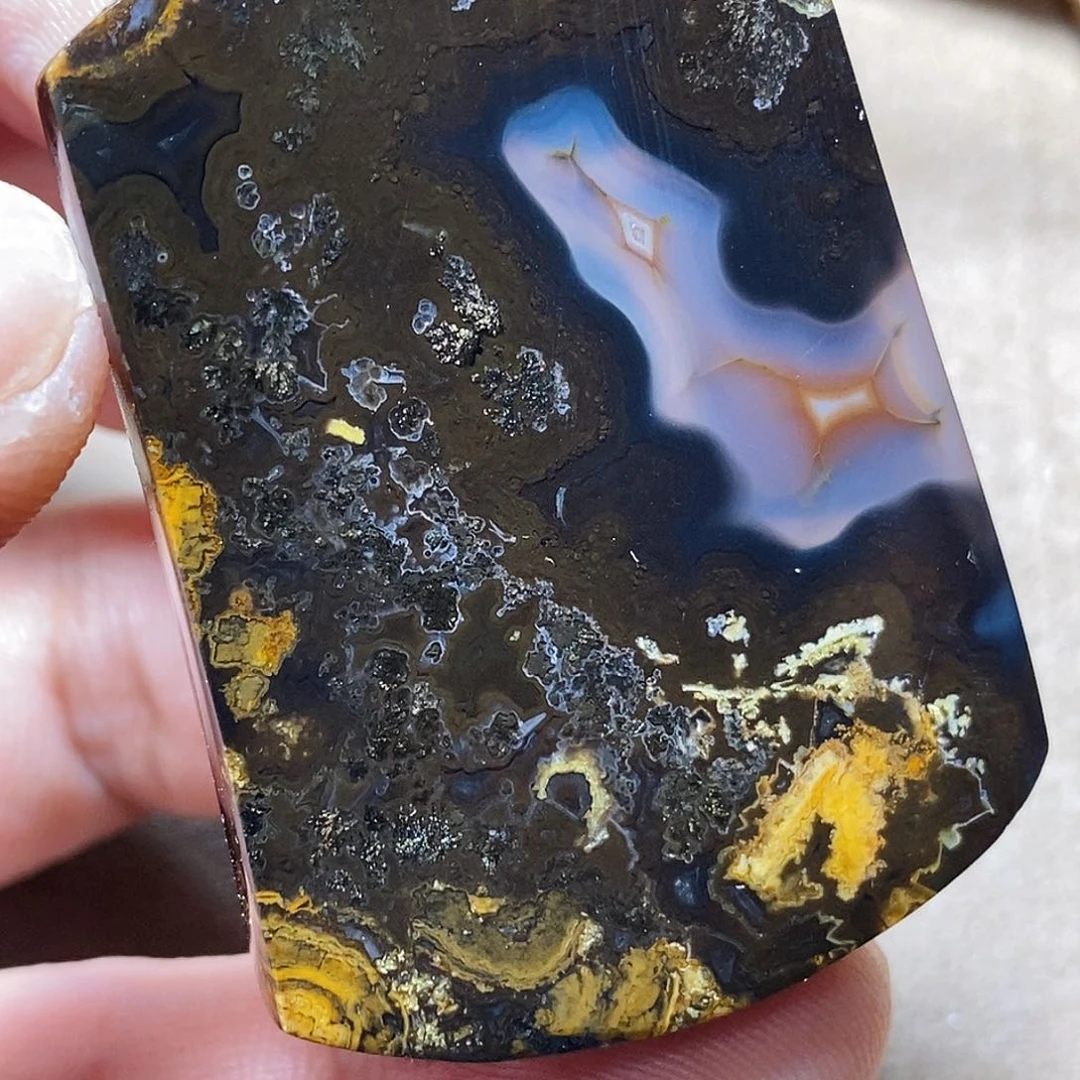 玛瑙/玉髓颈饰未镶嵌维*