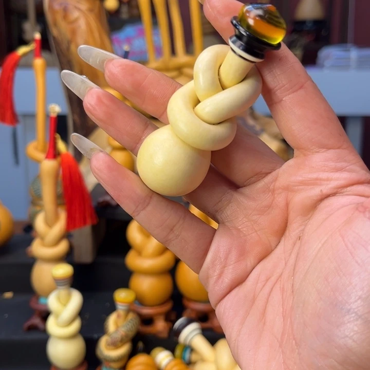 聆***语我500000000月111111111