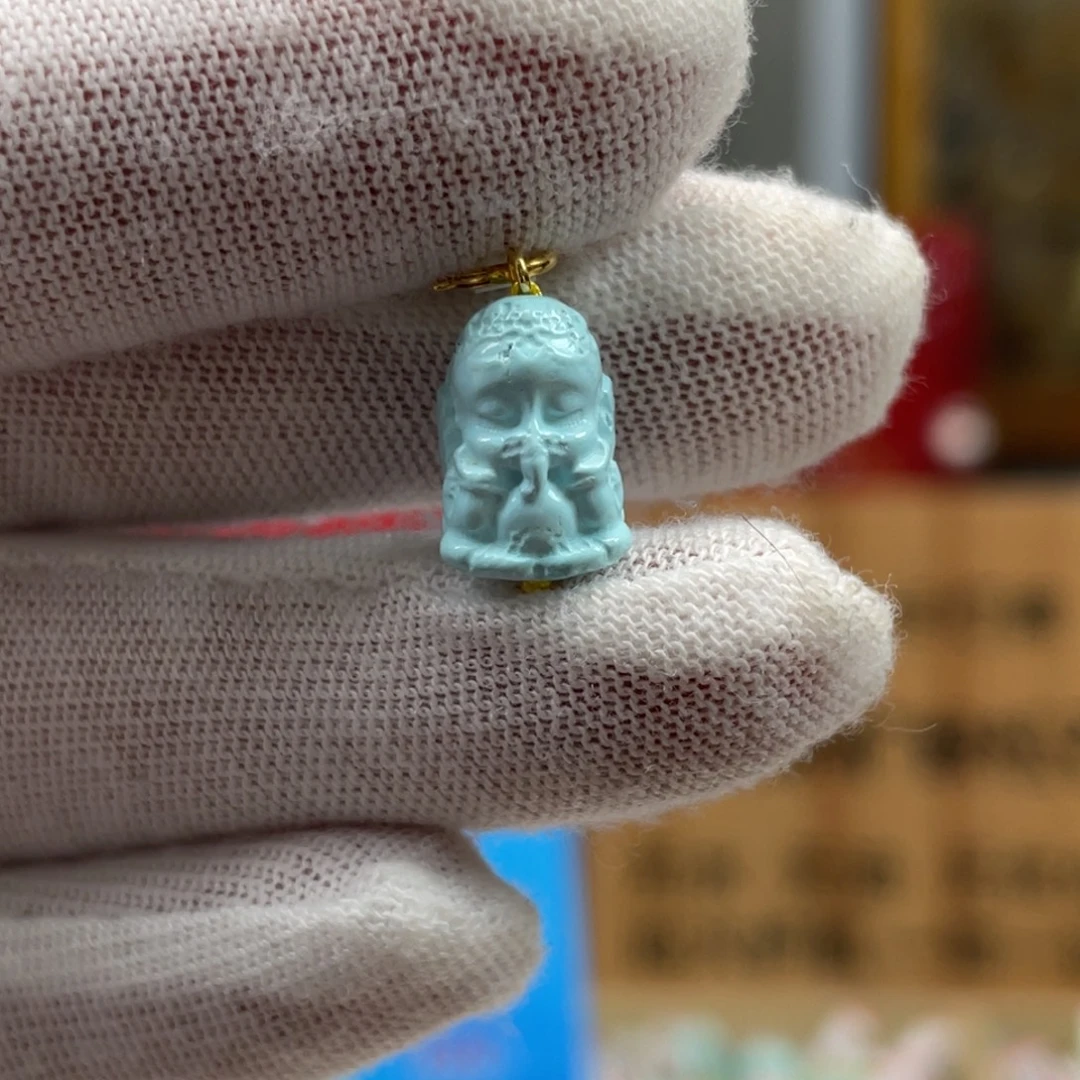 绿松石未镶嵌挂件