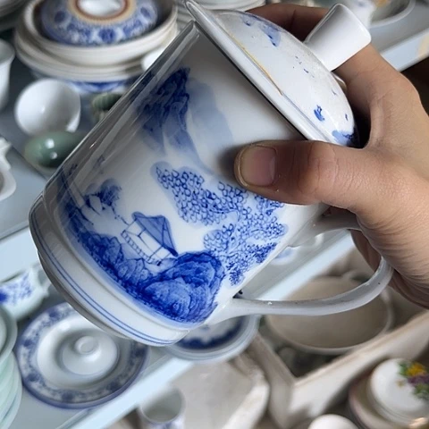 陶瓷手绘办公杯一个