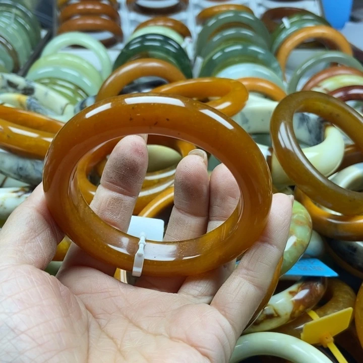 蛇纹石玉未镶嵌手镯湛**海
