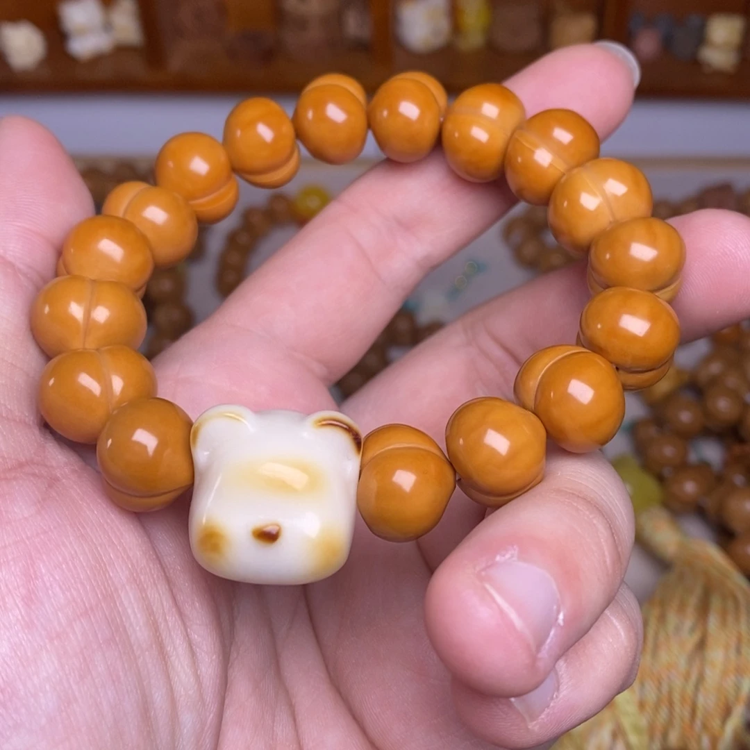 猴头核桃吊坠玻璃底搭配