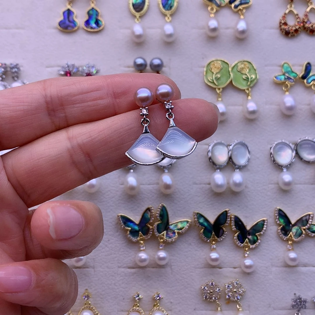 【闪购商品】淡水珍珠耳饰合金