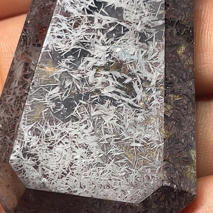 砖雕云**生黄乡雨石一手货源