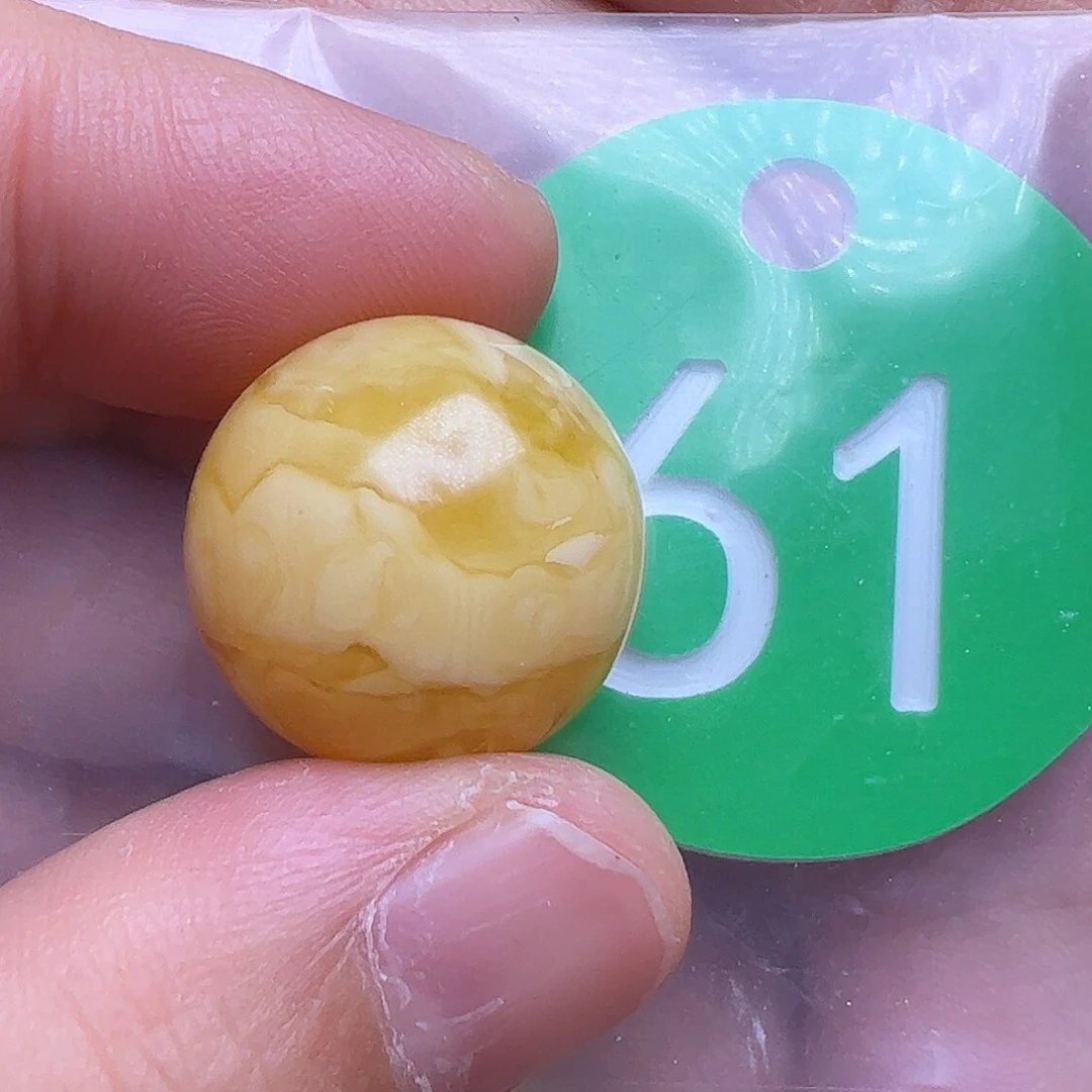 蜜蜡未镶嵌珠宝奇石17.8m m