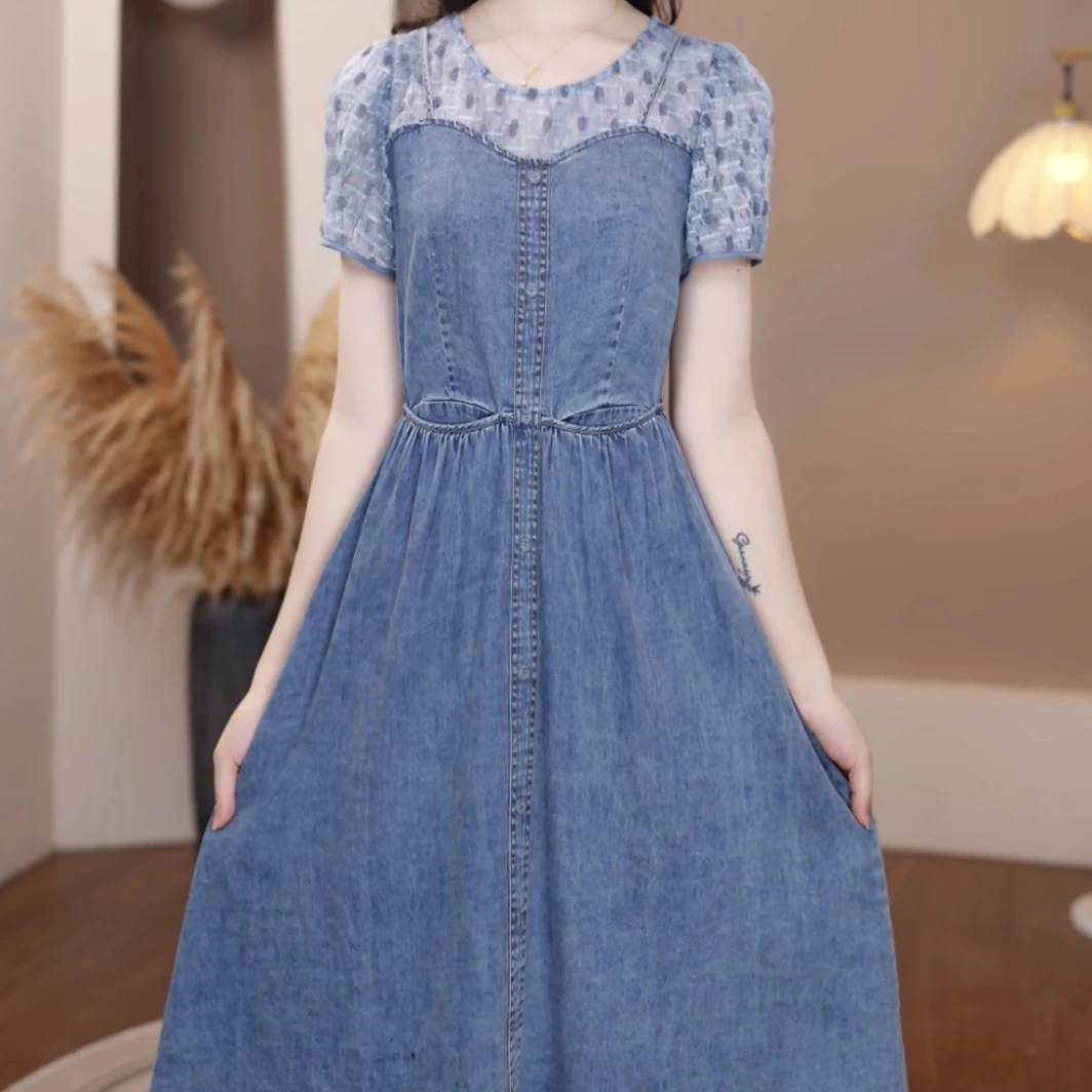 新款301夏季水溶蕾丝拼接牛仔蓝连衣裙时尚减龄收腰显瘦