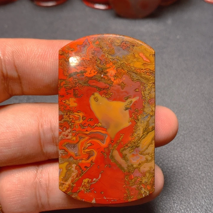 玛瑙/玉髓颈饰未镶嵌使*