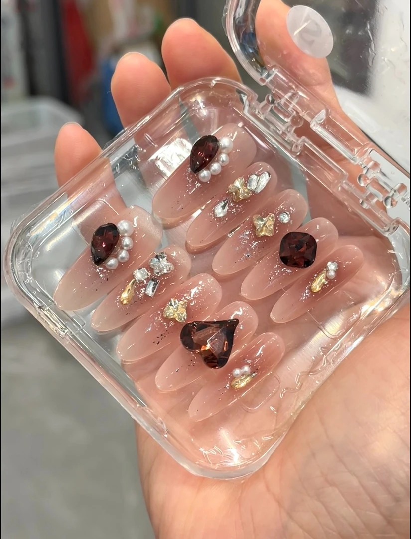 【红豆】一坨快乐的海绵 纯手工穿戴甲 完美主义慎拍