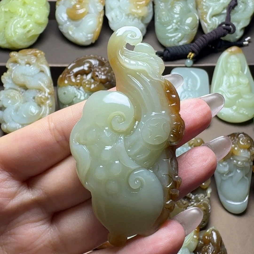 和田玉未镶嵌颈饰唯****