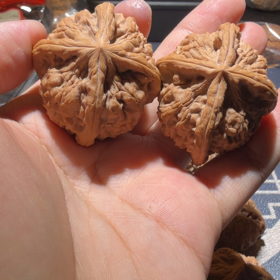 -***S文玩核桃把件玉玺正四棱