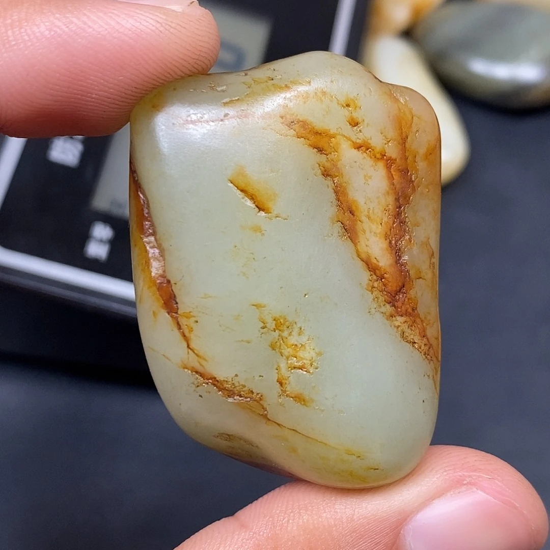 和田玉（糖玉）未镶嵌挂件