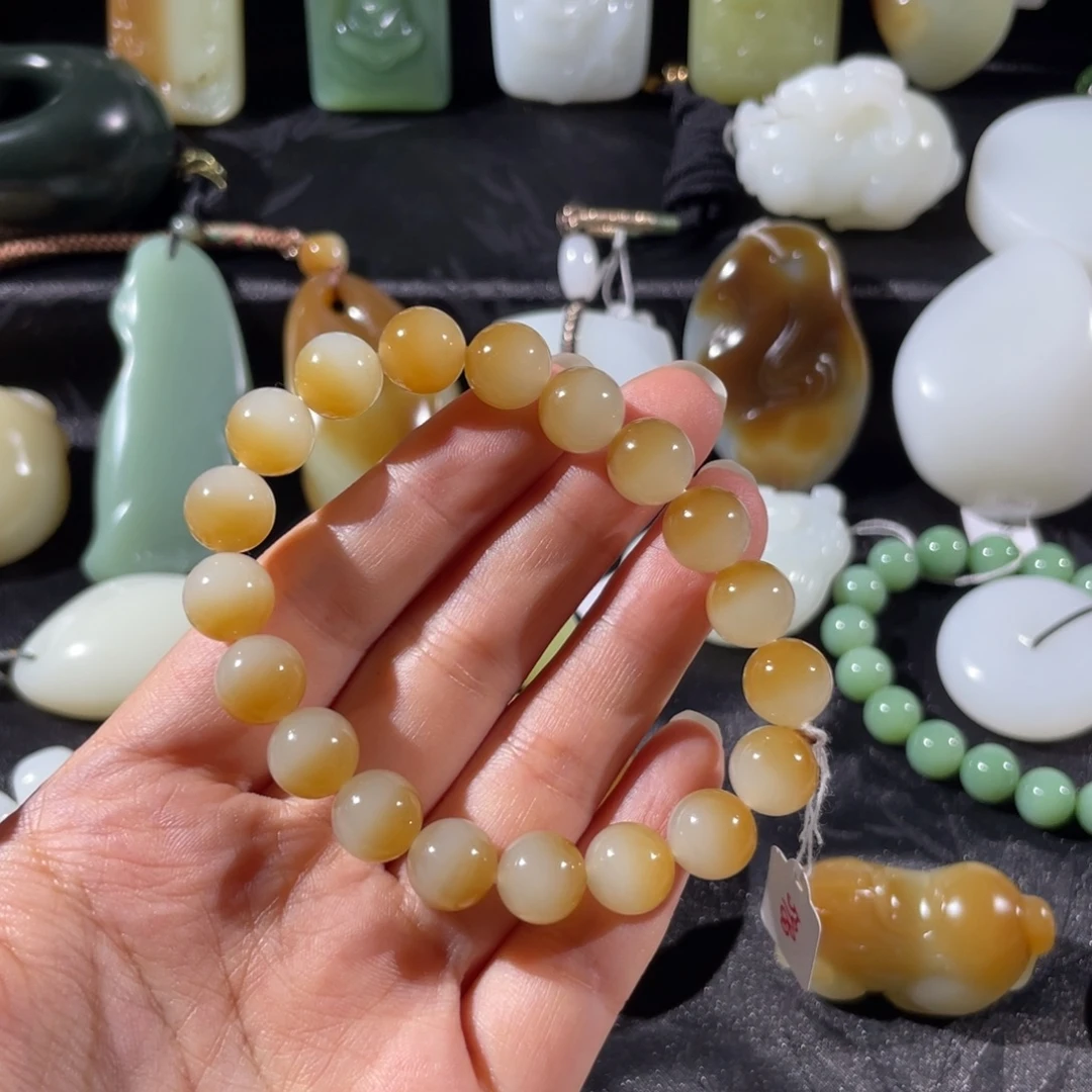 和田玉未镶嵌颈饰手串