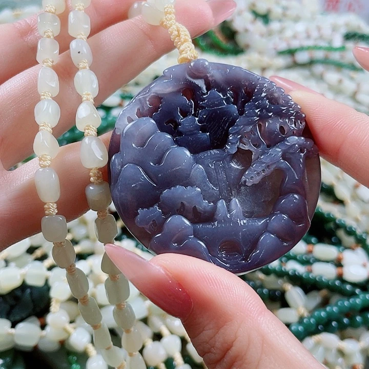 颈饰未镶嵌和田玉