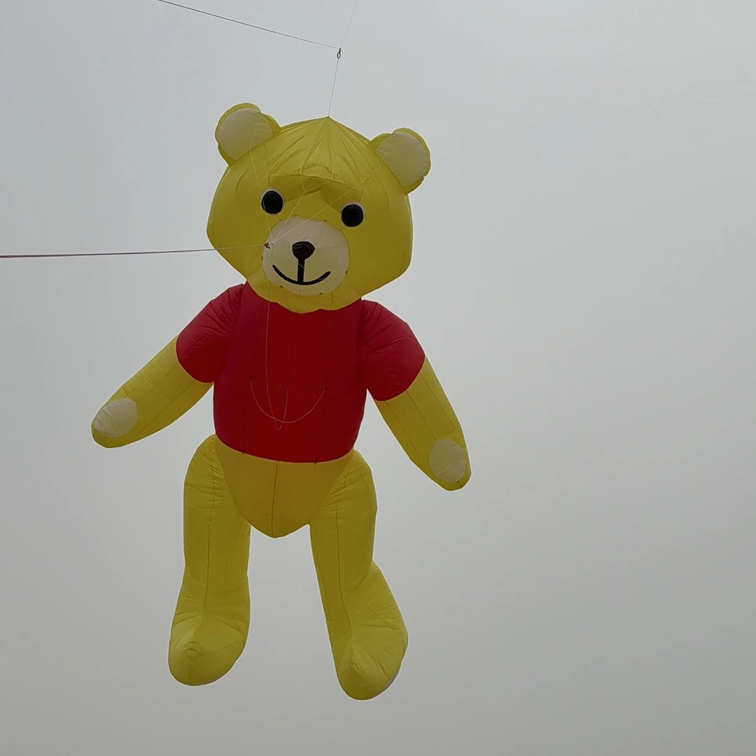 12米熊飞行稳定立体感超强漂亮