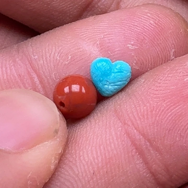 南红玛瑙未镶嵌珠宝奇石