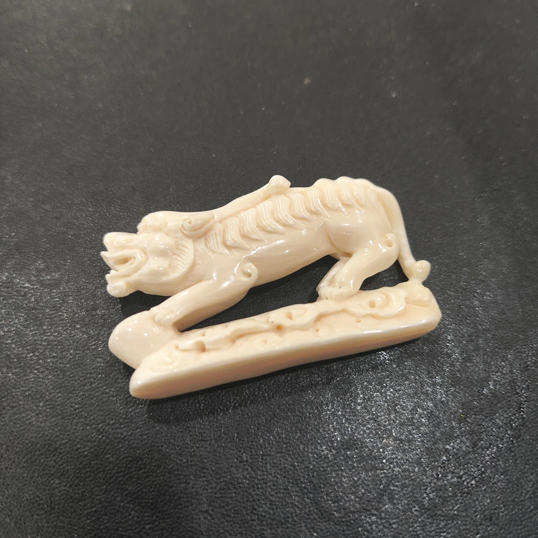 猛犸约10.3克雕刻件ZL4069