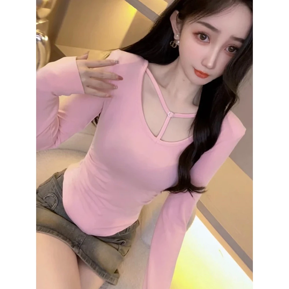 纯欲风小心机褶皱收腰鱼骨长袖t恤女早春设计感纯欲u领打底衫上衣