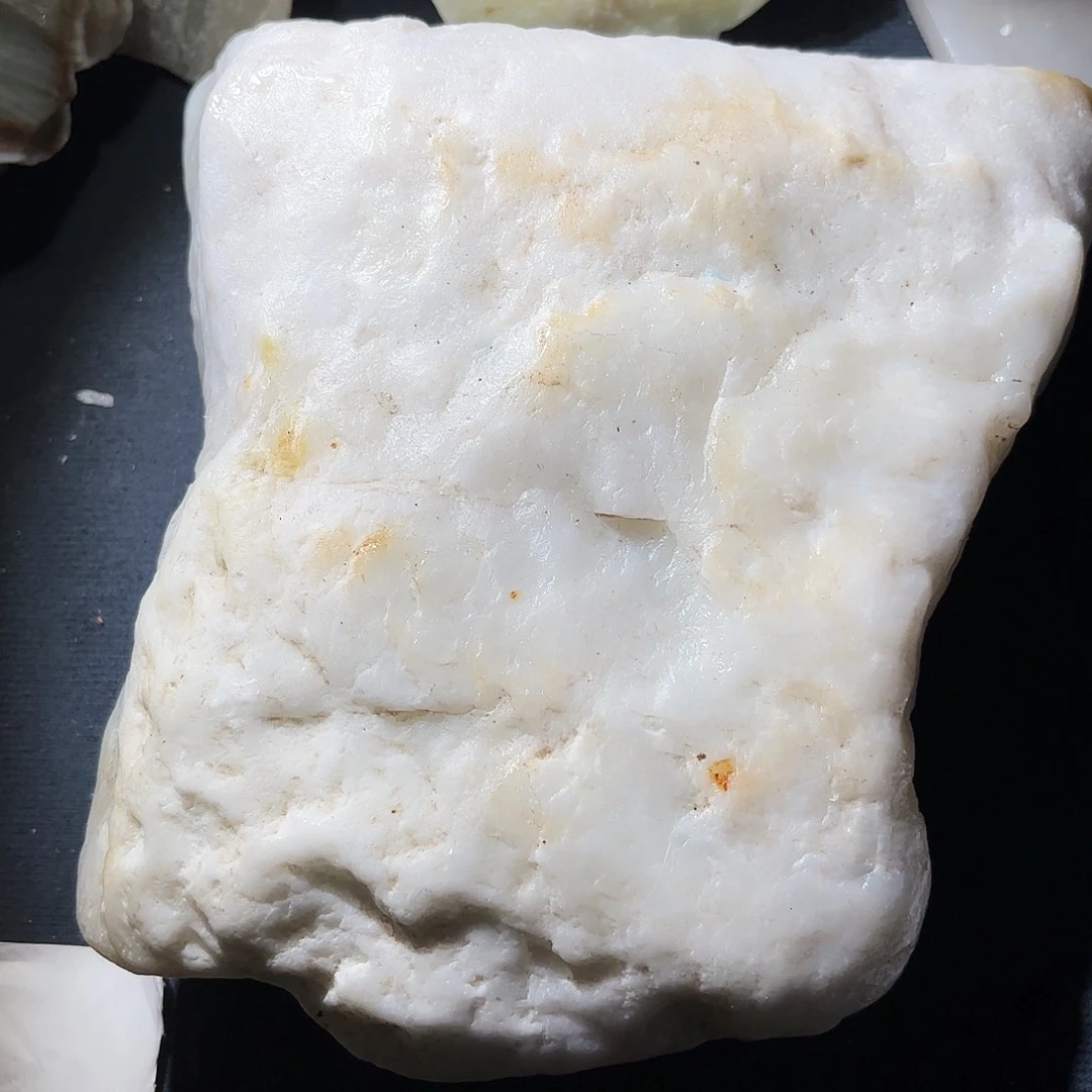 和田玉未镶嵌珠宝奇石