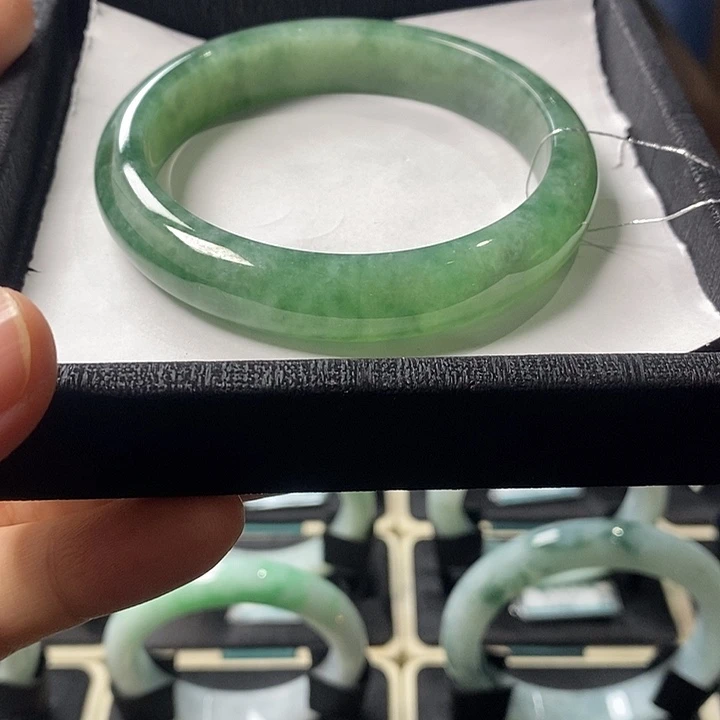 翡翠未镶嵌手镯翡翠玉镯0297