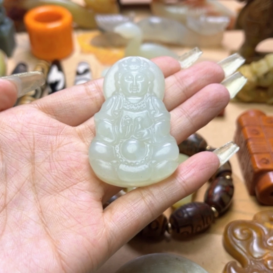 【闪购商品】蛇纹石玉颈饰未镶嵌