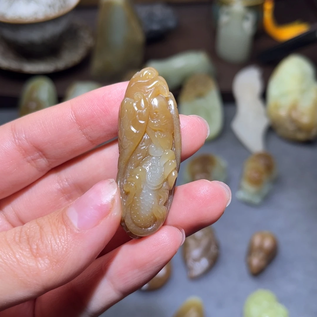 和田玉（糖玉）未镶嵌挂件