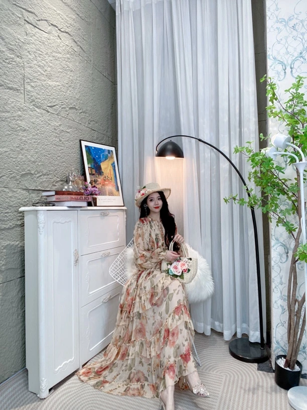 Bikamo/比卡陌早春新款圆领拼接长袖碎花真丝连衣裙长裙Y2463花色