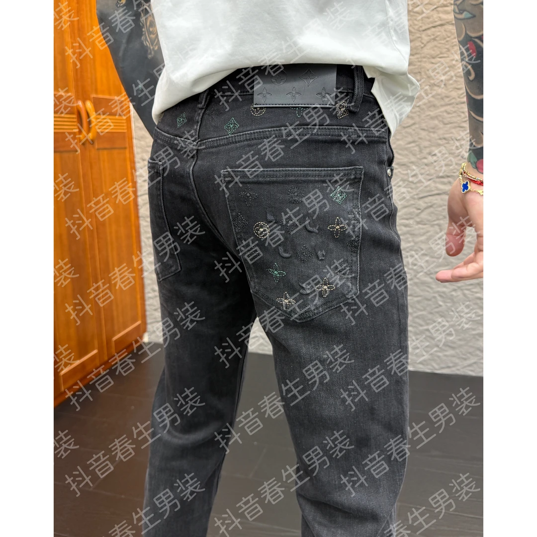 2025秋冬新款时尚休闲百搭刺绣修身潮流男士小脚牛仔裤8959