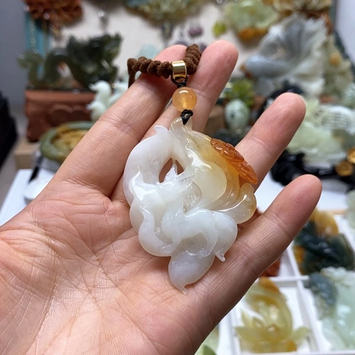 未镶嵌蛇纹石玉颈饰