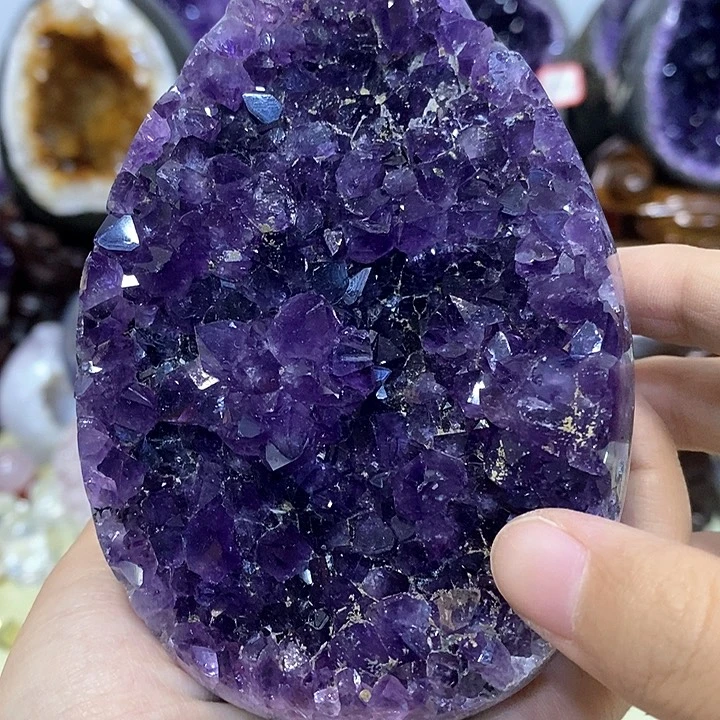 未镶嵌水晶大型摆件（非配饰）