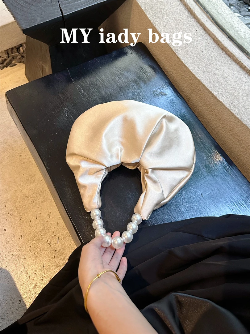 小众法式设计珍珠褶皱云朵包2025春夏新款手拿晚宴包高级感手提包