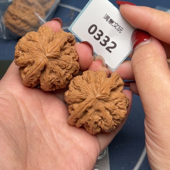 文玩核桃把件粗筋44