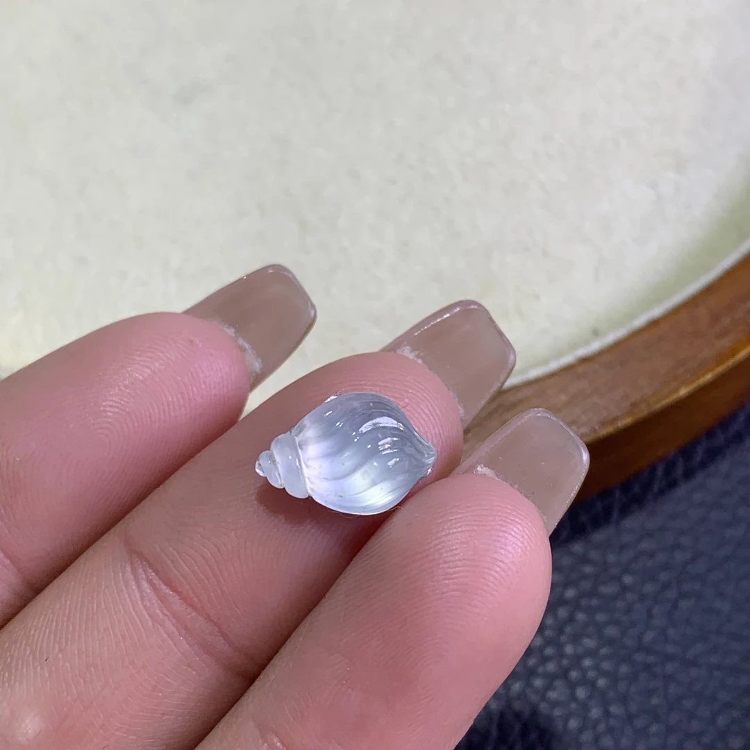 天然缅甸翡翠A货海螺