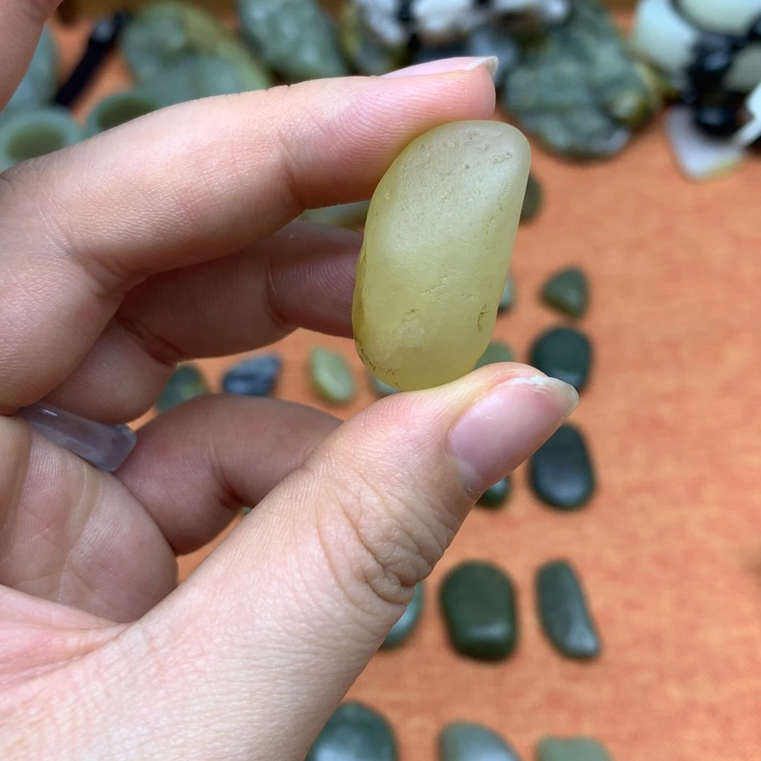 和田玉未镶嵌和田玉画****方