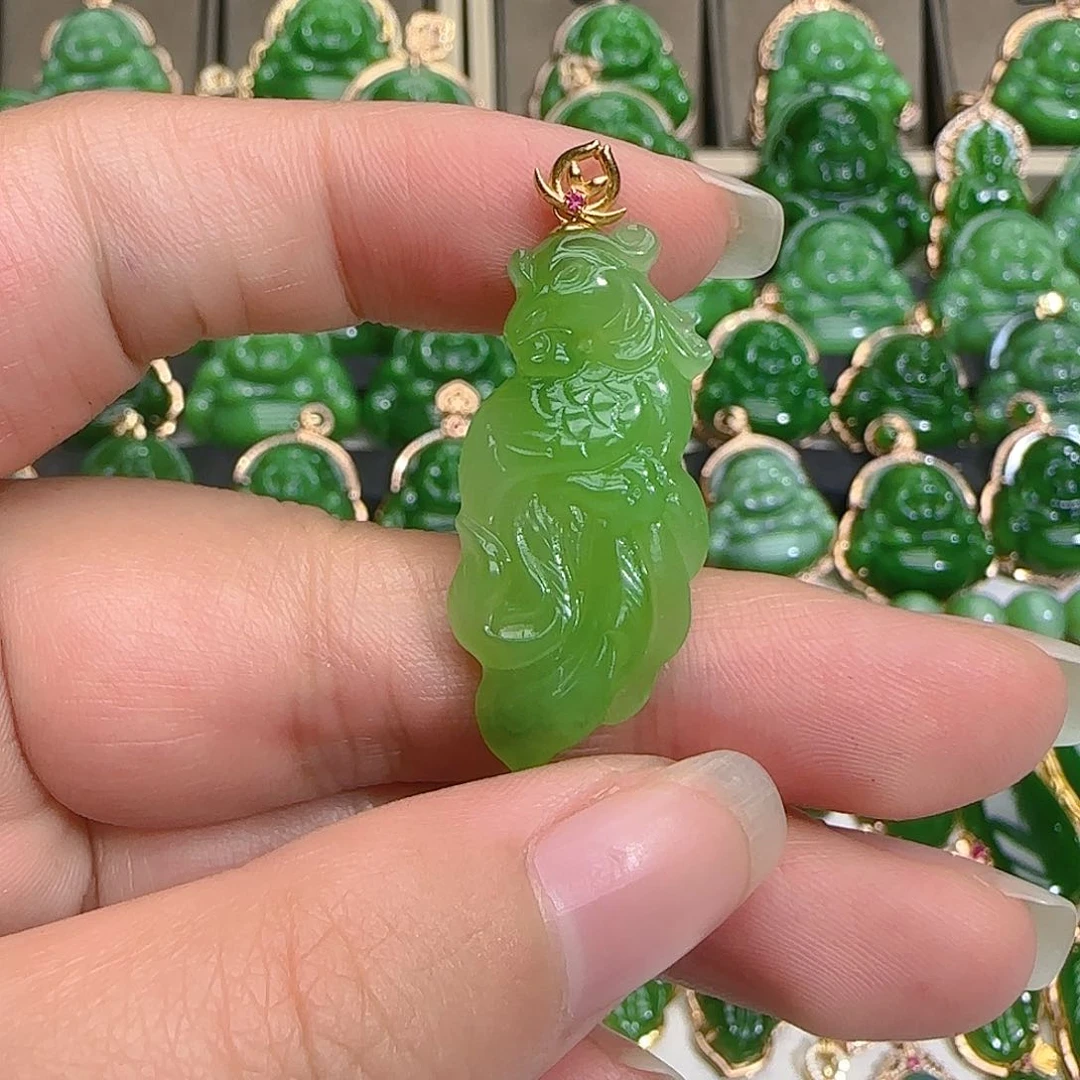 和田玉（碧玉）吊坠(不含链)18K金镶嵌