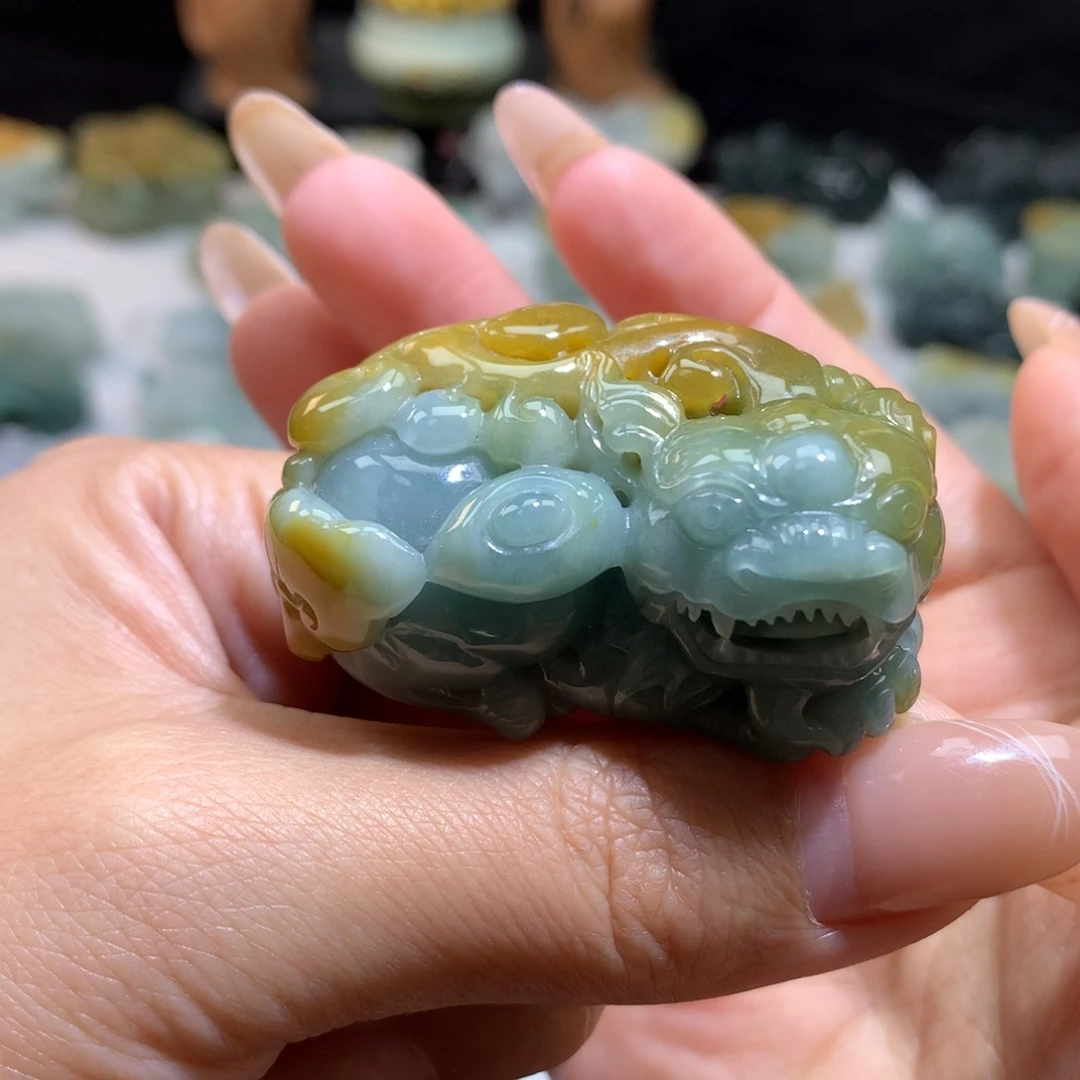 翡翠未镶嵌颈饰翡翠貔貅