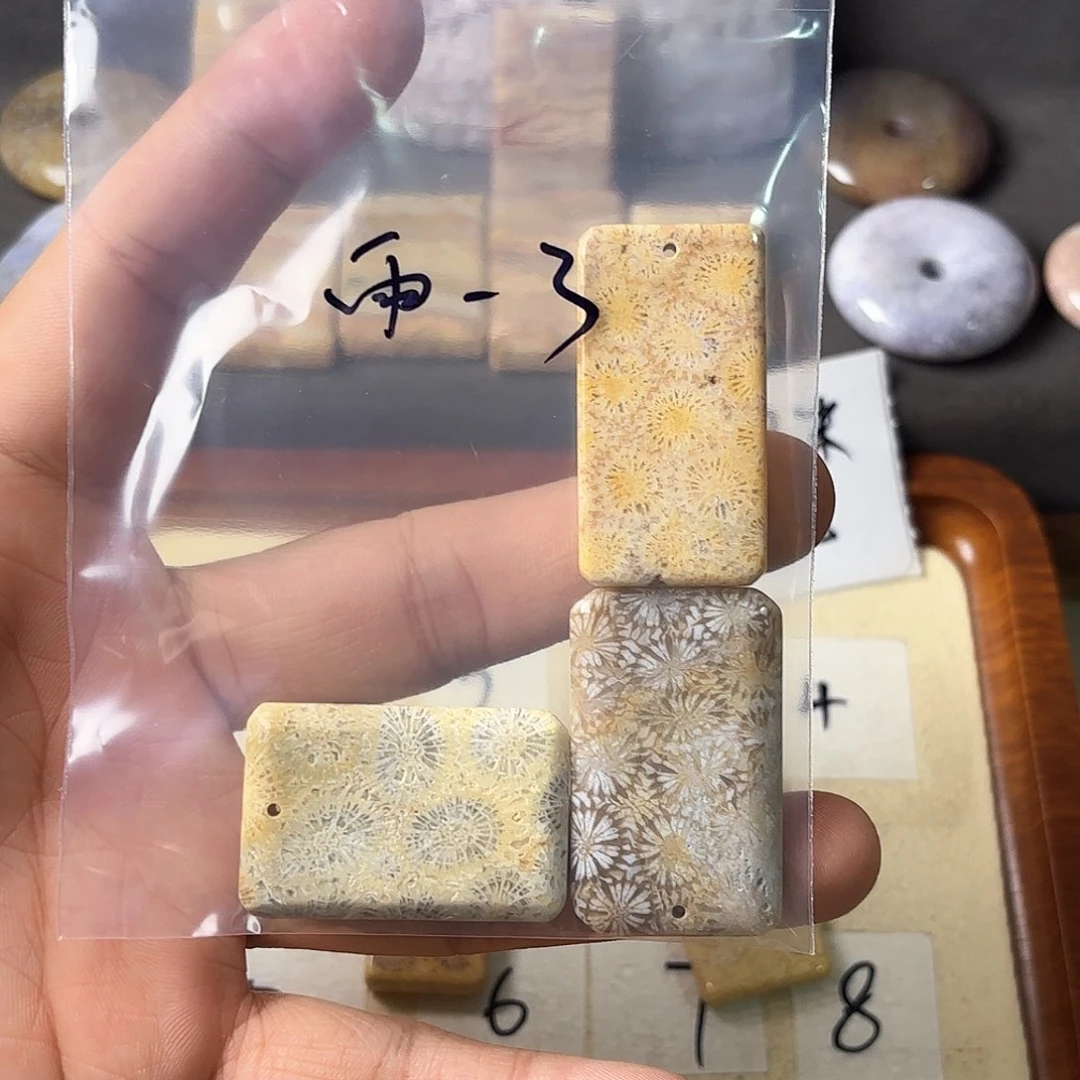 硅化玉颈饰未镶嵌雨***航