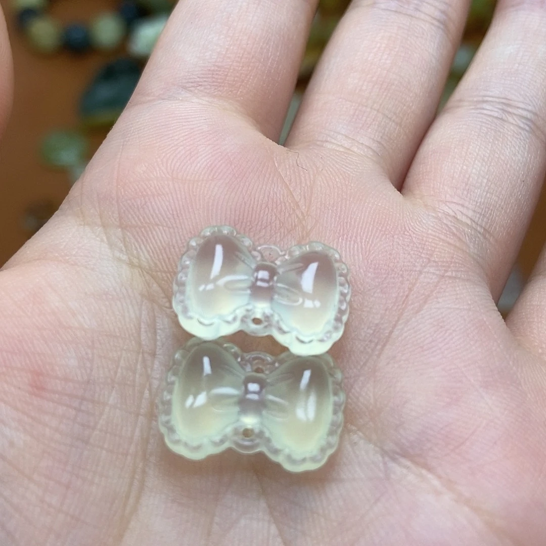 珍***我蛇纹石玉未镶嵌颈饰