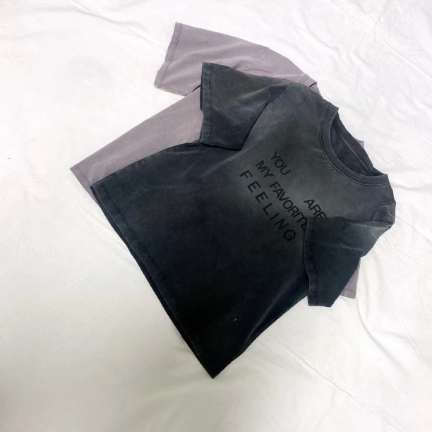 FEE字母印花短袖T恤-果梓058