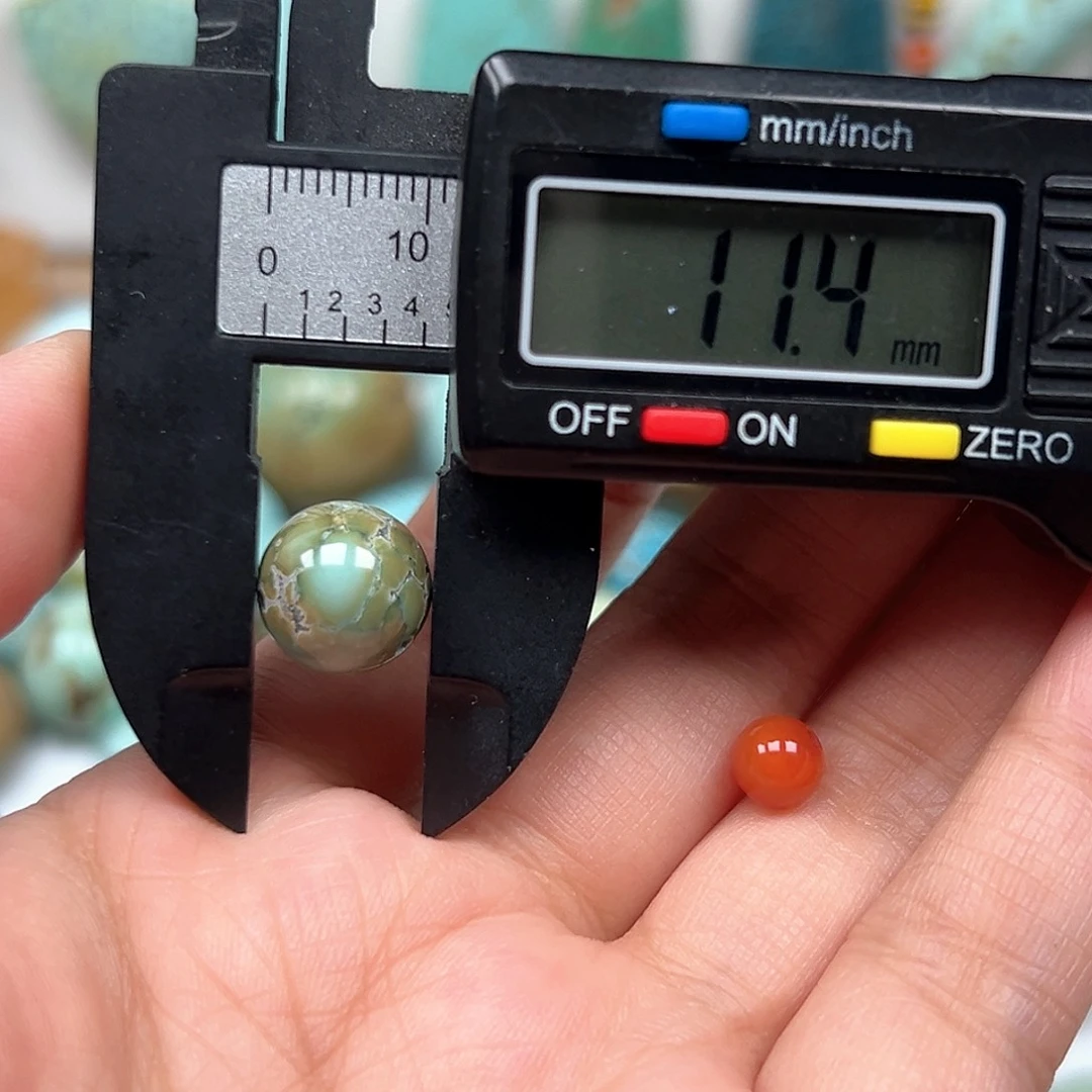 未镶嵌南红玛瑙珠宝奇石