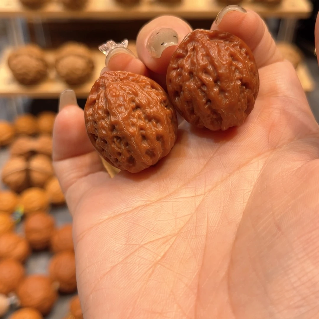 桃核把件娃娃鱼手捻