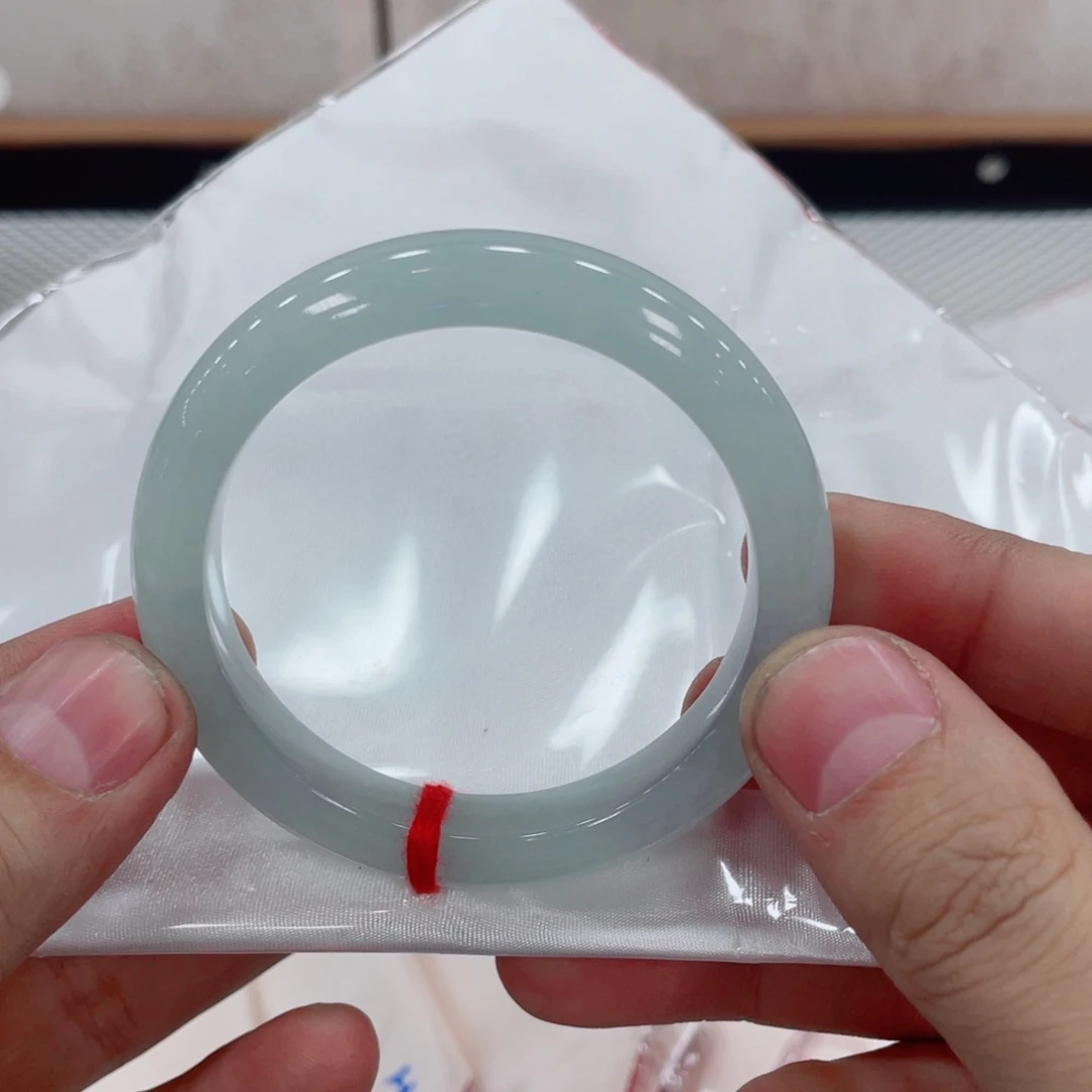 翡翠未镶嵌手镯翡翠