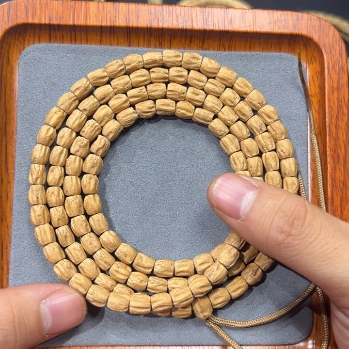 柏香籽/百香籽吊坠嫦娥