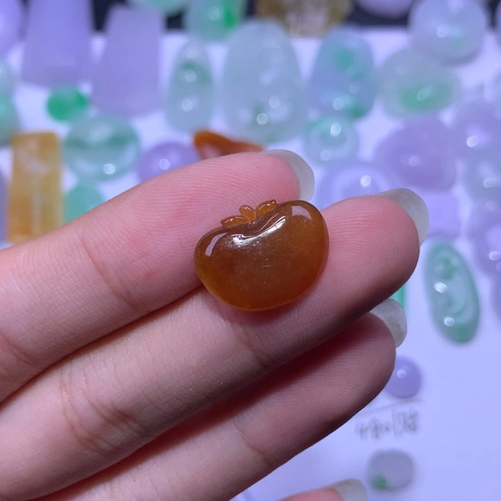 翡翠未镶嵌挂件苹果