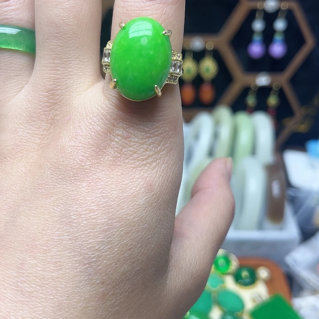 翡翠未镶嵌手链戒指