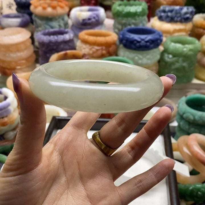 夢***影石英岩玉未镶嵌手镯